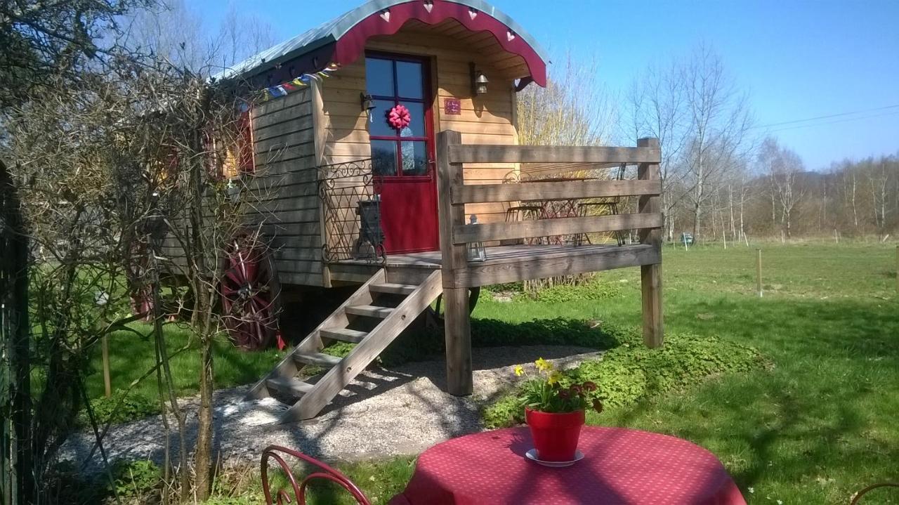 Bed and Breakfast Roulotte Le Temps De Rever Saint-Michel-sur-Meurthe Exterior foto