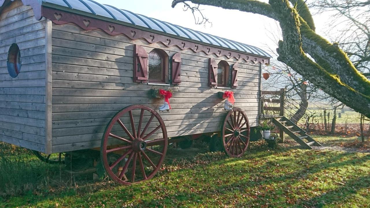 Bed and Breakfast Roulotte Le Temps De Rever Saint-Michel-sur-Meurthe Exterior foto